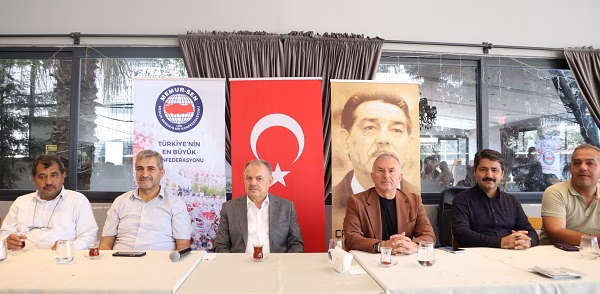 Memur-Sen Hatay İl Başkanlığı yıllık değerlendirme toplantısında basınla bir araya geldi