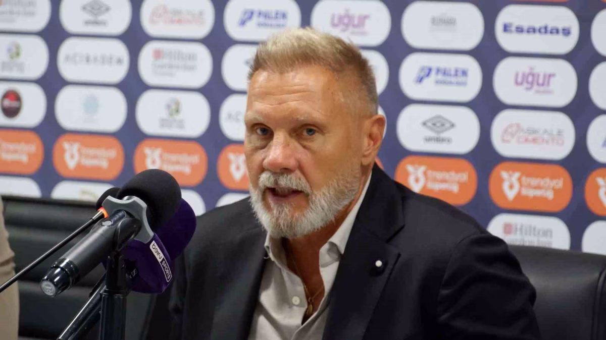 Thorsten Fink: "Ben takımıma, kulübe ve şehre güveniyorum"
