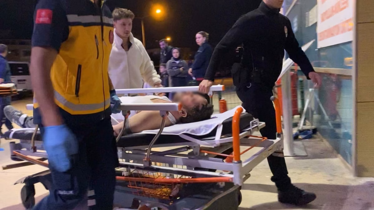 Kafeteryada ısıtıcı alev aldı: 1’i ağır 3 yaralı