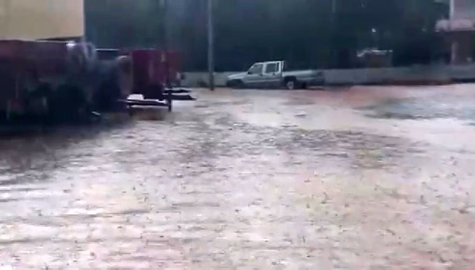 Gaziantep’te etkili olan dolu ve sağanak hayatı olumsuz etkiledi