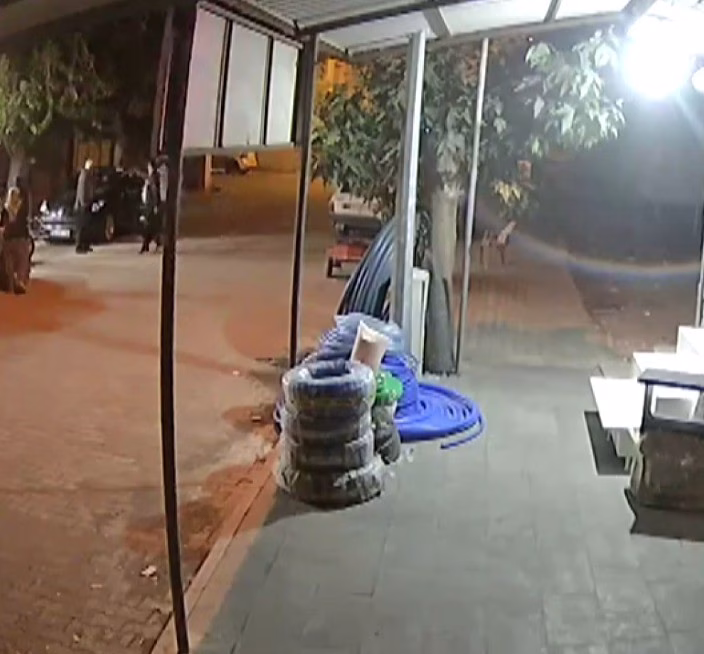Kahramanmaraş’ta polis memurunun hayatını kaybettiği silahlı saldırı kamerada