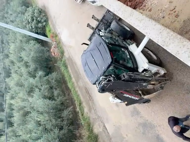 Bursa’nın gözde sahil bölgesinde yıkım gerginliği, çatılara çıktılar