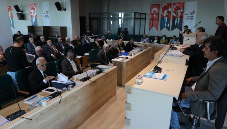 BÜYÜKŞEHİR VE İLÇE BELEDİYELERİNİN 2024-2026 BÜTÇELERİ GÖRÜŞÜLDÜ