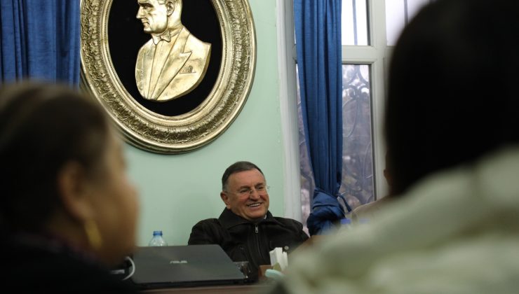 “İLÇE BELEDİYELERİNİ BİR KEZ DAHA ÇÖPLERİ TOPLAMALARI KONUSUNDA DUYARLILIĞA DAVET EDİYORUM”