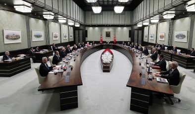 Kabine değişiyor: 8 Bakan gidiyor